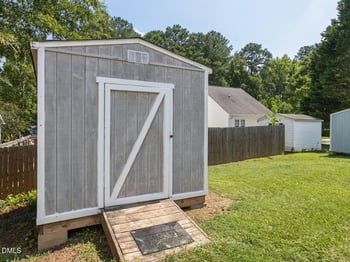 104 Cliffdale Rd, Holly Springs, NC 27540