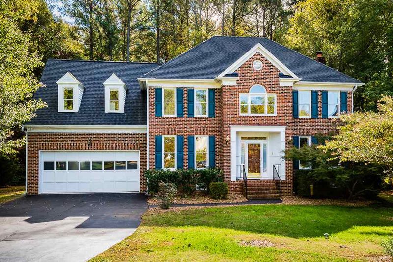 104 Comrie Pl, Cary, NC 27518