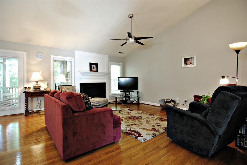 104 Connors Cir, Cary, NC 27511