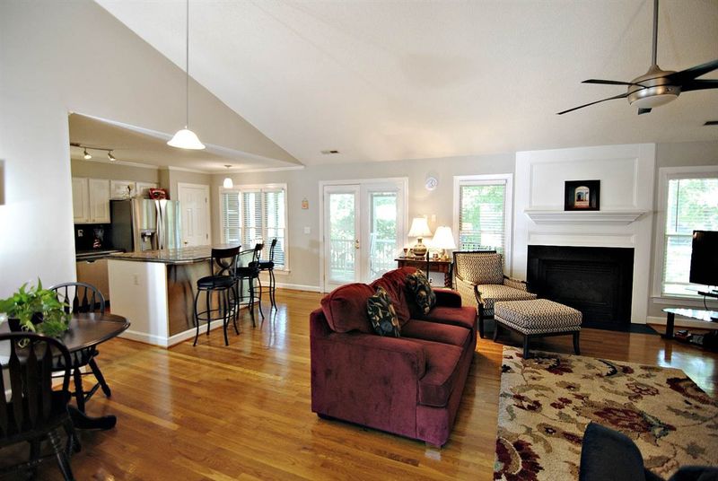 104 Connors Cir, Cary, NC 27511