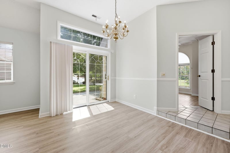 104 Covington Dr, Chapel Hill, NC 27514