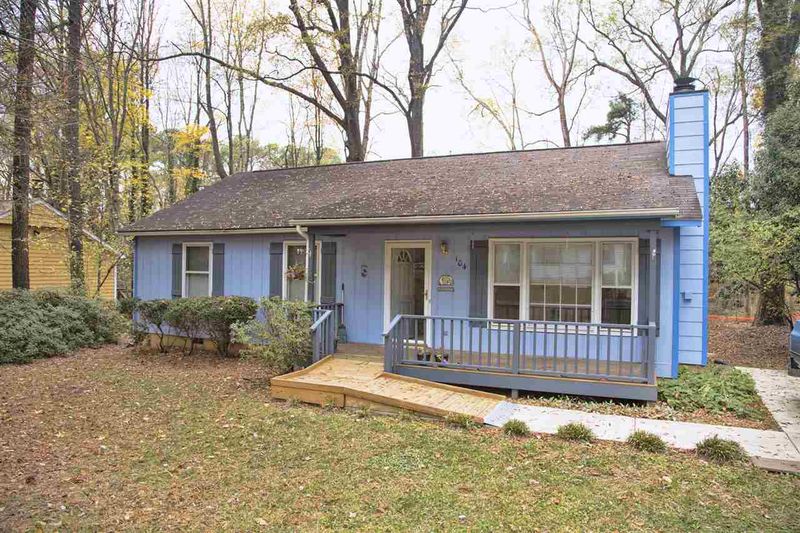 104 Creighton Ct, Cary, NC 27511