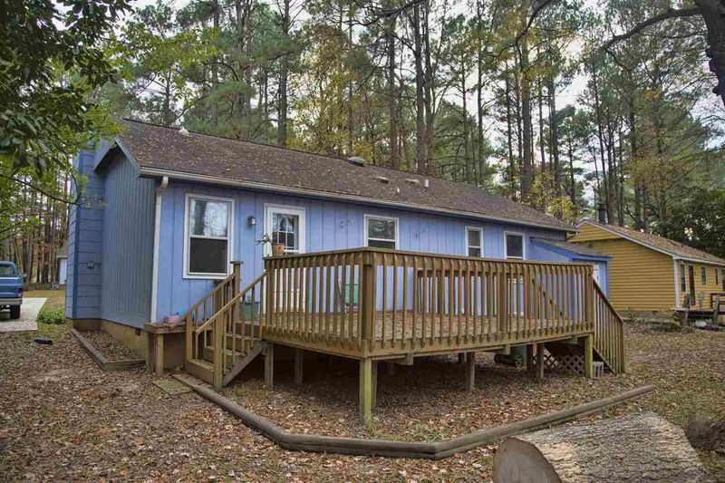 104 Creighton Ct, Cary, NC 27511