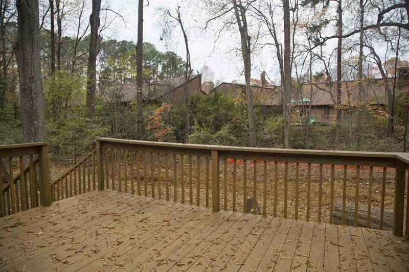 104 Creighton Ct, Cary, NC 27511