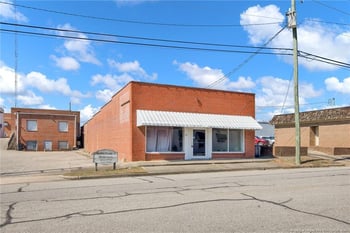 104 Cypress St, Elizabethtown, NC 28337