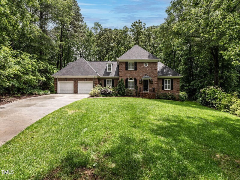 104 Deer Park Ln, Cary, NC 27518