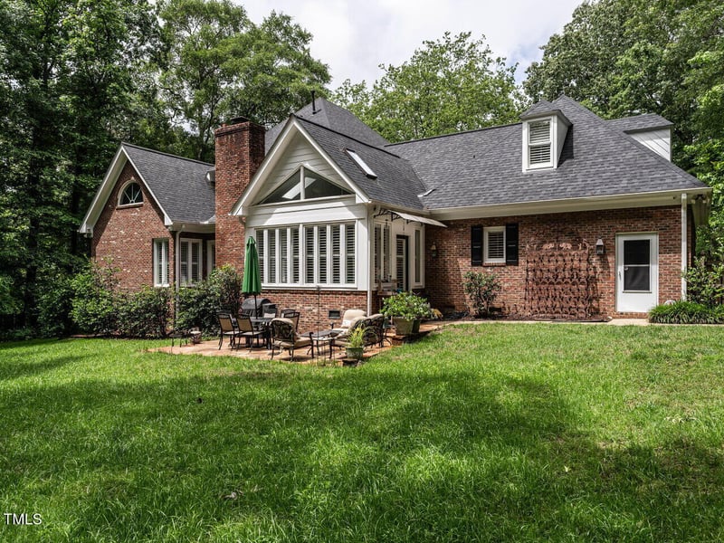 104 Deer Park Ln, Cary, NC 27518