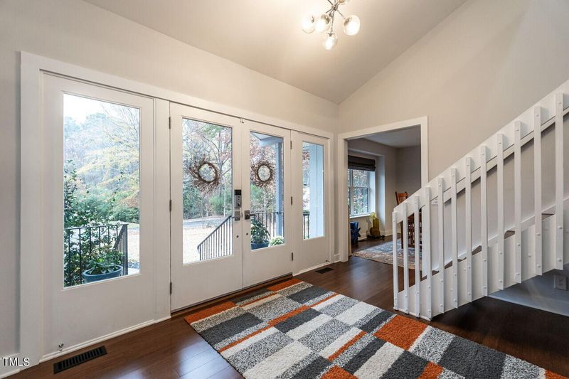 104 Dundee Ct, Cary, NC 27511