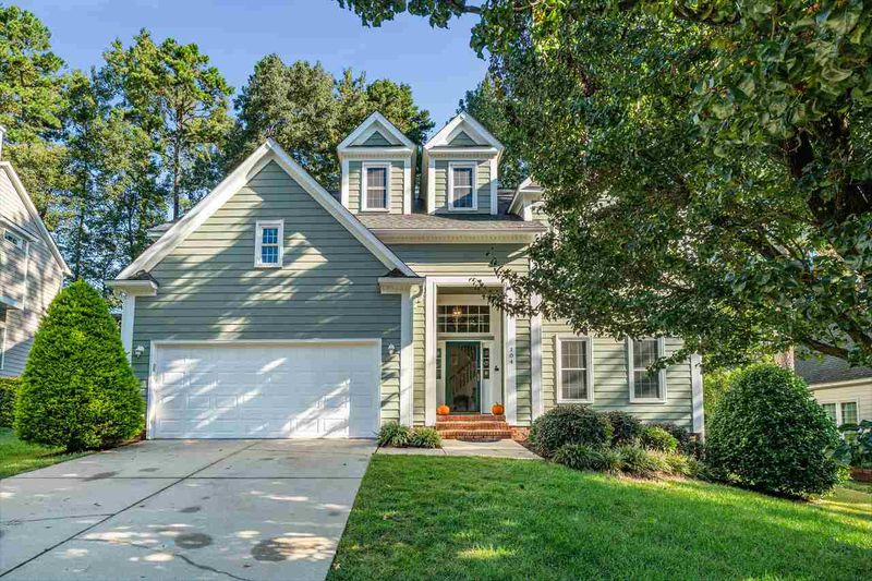 104 Duxbury Dr, Cary, NC 27513