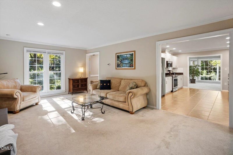 104 Eagle Ct, Cary, NC 27511