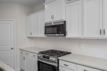104 Fairwinds Dr, Lillington, NC 27546