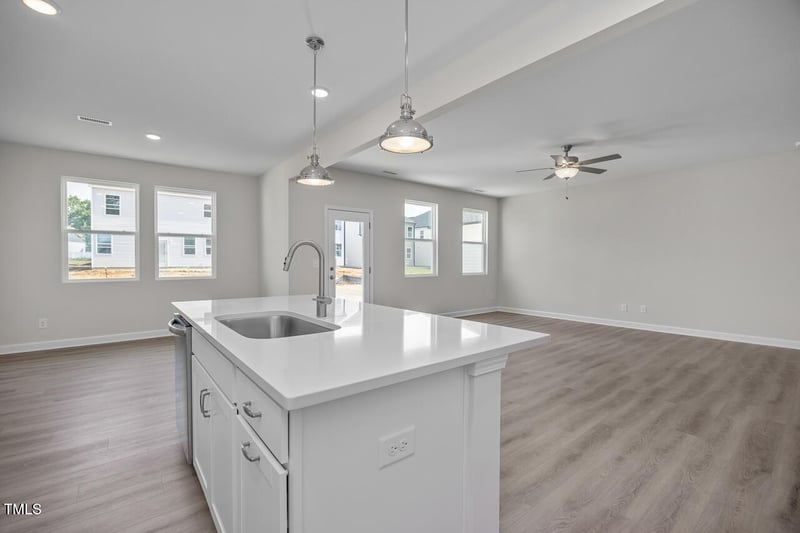 104 Fairwinds Dr, Lillington, NC 27546