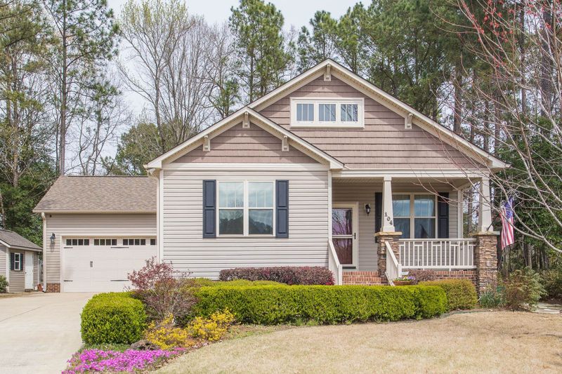 104 Ferndale Ct, Clayton, NC 27520