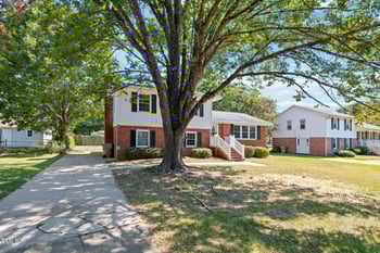 104 Flamingo Dr, Clayton, NC 27520