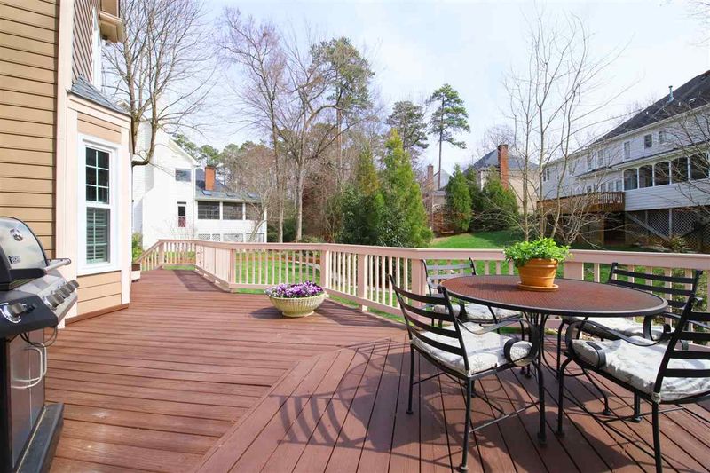 104 Flying Leaf Ct, Cary, NC 27513