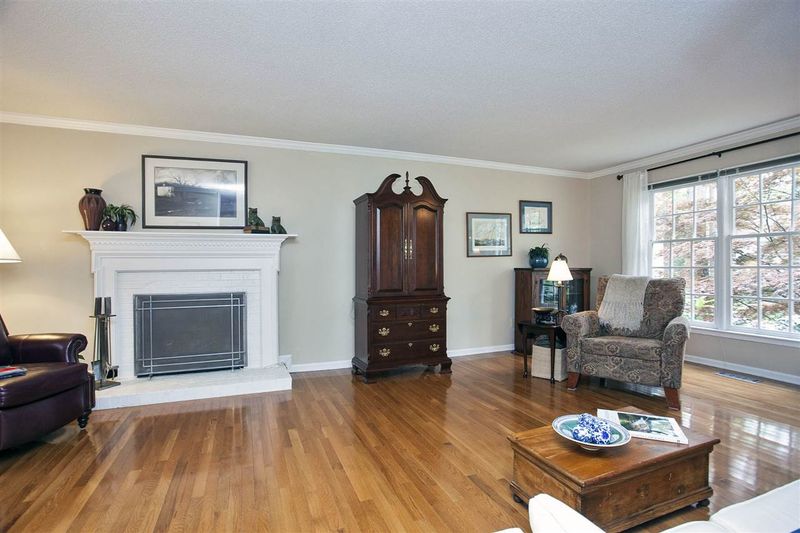 104 Fox View Pl, Cary, NC 27511