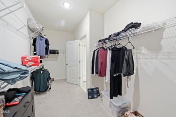 104 Gabbro Pl, Holly Springs, NC 27540