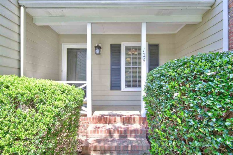 104 Galloway Ct, Raleigh, NC 27615