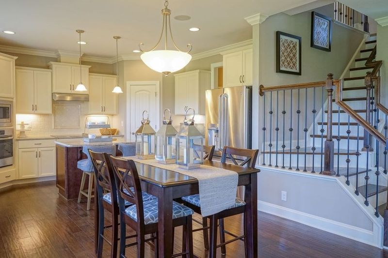 104 Gemith Ct, Clayton, NC 27520