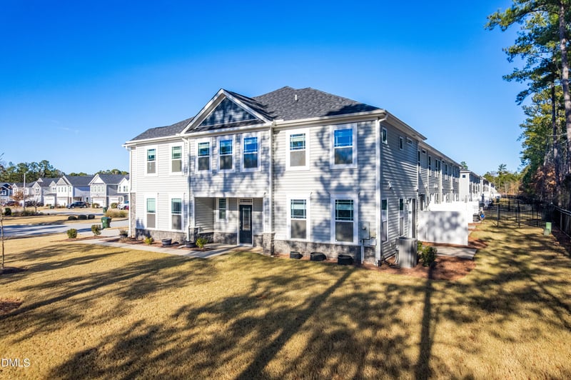 104 Gilder Woods Dr, Garner, NC 27529