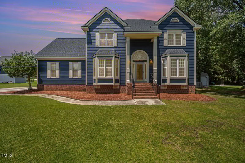 104 Goldleaf Ct, Angier, NC 27501
