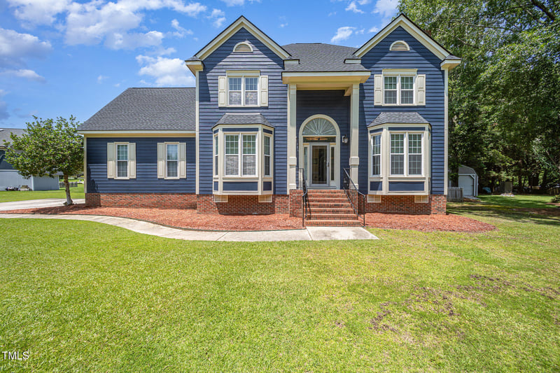 104 Goldleaf Ct, Angier, NC 27501