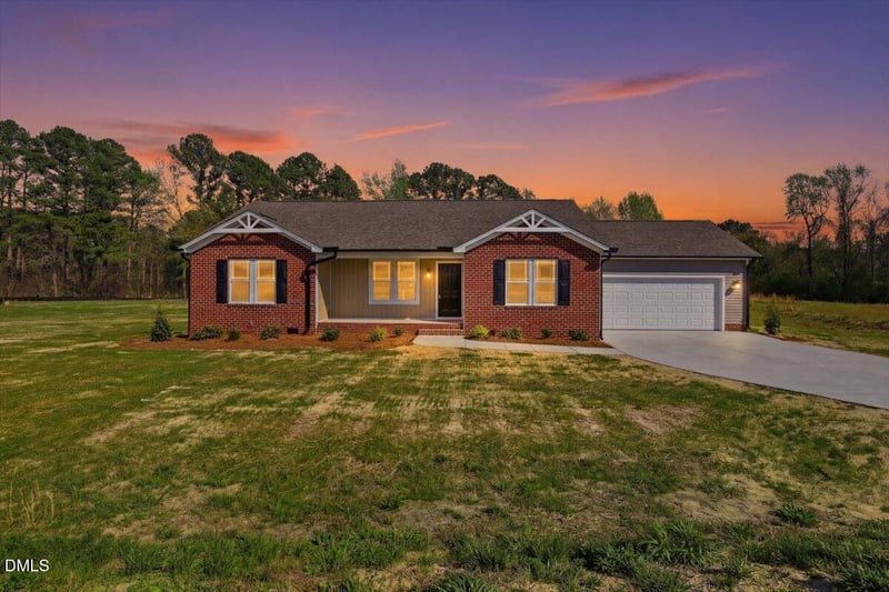 104 Grace Pond Ave, Benson, NC 27504