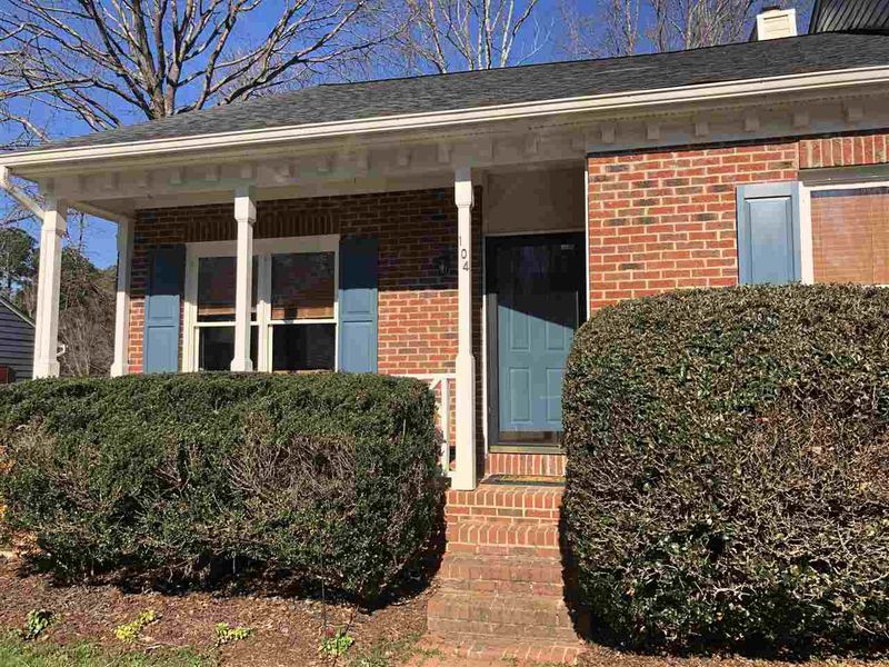 104 Granby Ct, Cary, NC 27511