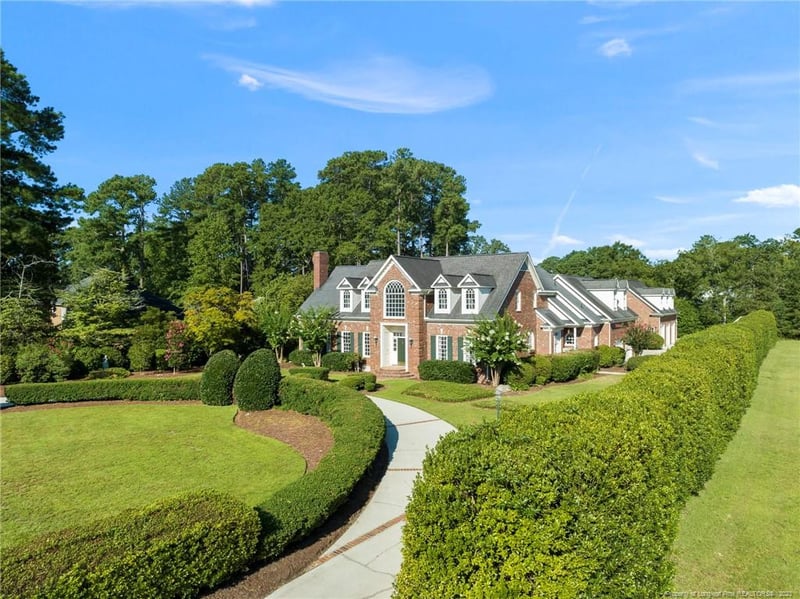 104 Great Oaks Dr, Fayetteville, NC 28303