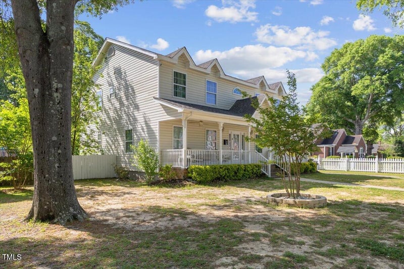 104 Green St, Selma, NC 27576