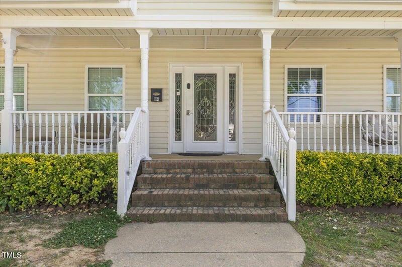 104 Green St, Selma, NC 27576