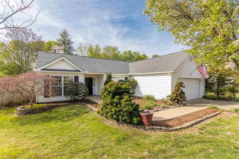 104 Greycrest Ct, Apex, NC 27539