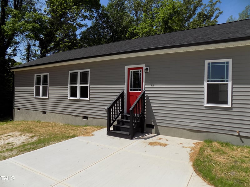 104 Halifax Rd, Louisburg, NC 27549