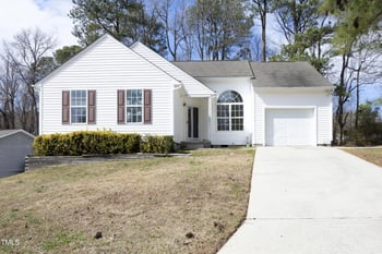 104 Hickory Glen Ln, Durham, NC 27703