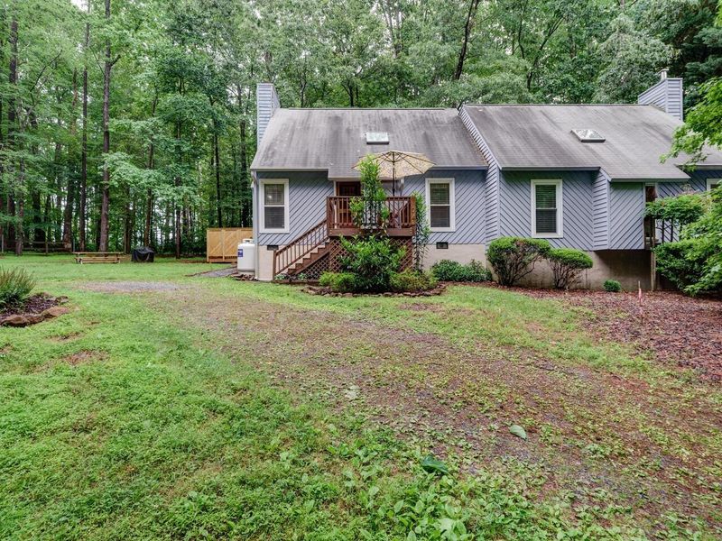 104 Hidden Valley Dr, Chapel Hill, NC 27516