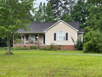 104 Holly Ranch Ct, Willow Springs, NC 27592