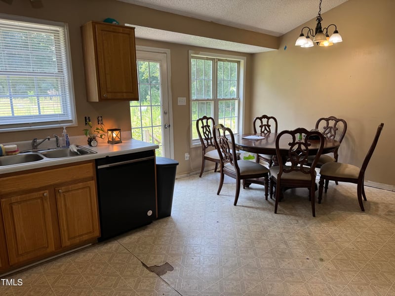 104 Holly Ranch Ct, Willow Springs, NC 27592