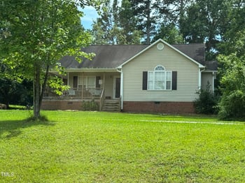 104 Holly Ranch Ct, Willow Springs, NC 27592