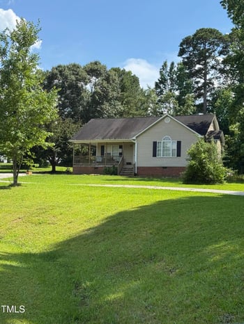 104 Holly Ranch Ct, Willow Springs, NC 27592