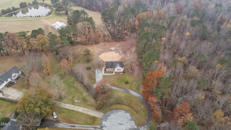 104 Holly Ranch Ct, Willow Springs, NC 27592