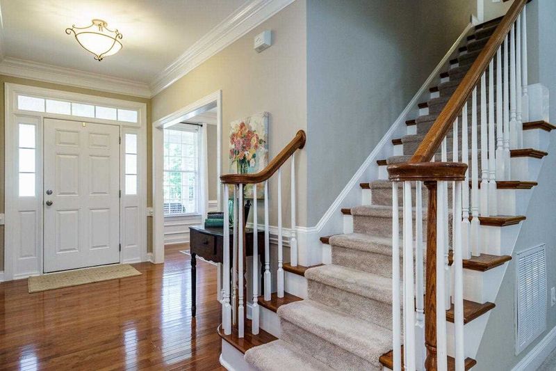 104 Ivyshaw Rd, Cary, NC 27519