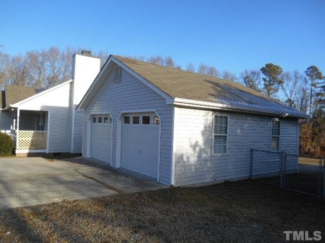 104 Jacobs Ct, Clayton, NC 27527