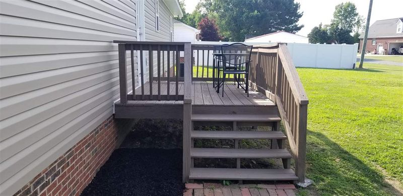 104 James Dr, Selma, NC 27576