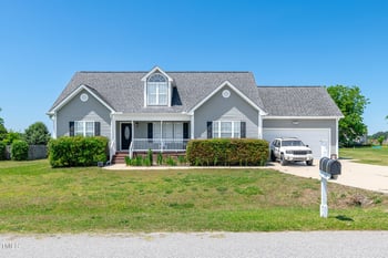 104 Jj Dr, Benson, NC 27504