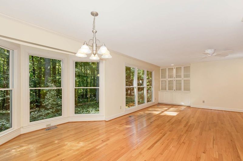 104 Juniper Pl, Chapel Hill, NC 27514
