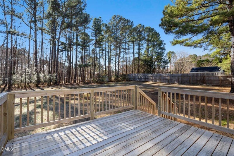 104 Kerigon Ln, Youngsville, NC 27596