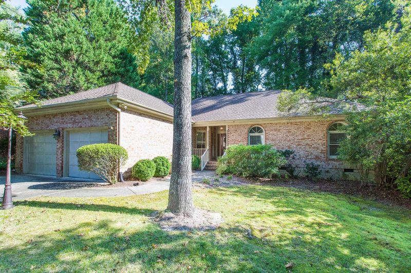 104 Kettering Ln, Cary, NC 27511