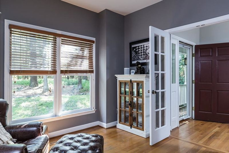 104 Lake Ct, Chapel Hill, NC 27516