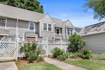 104 Lakewater Dr, Cary, NC 27511