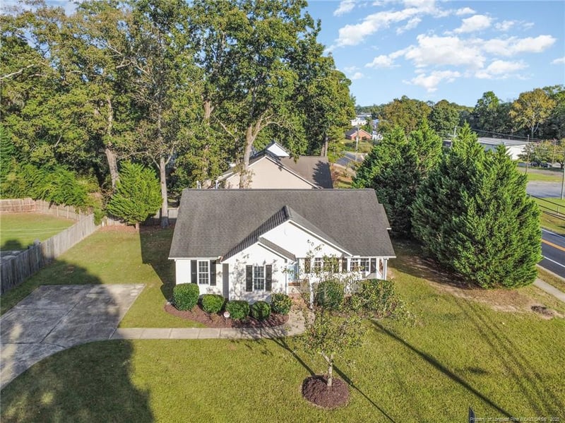 104 Lawrence St, Fuquay Varina, NC 27526